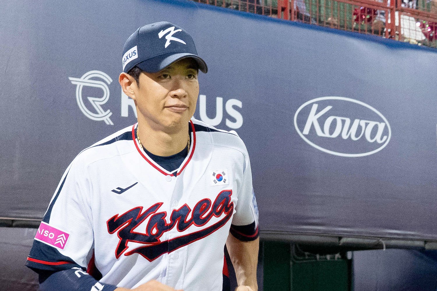 More information about "New Padres Infielder Sung Mun Song Injures Oblique, Sidelined For A Month"