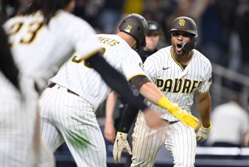 Padres Week in Review: Homer Binge Includes Consecutive Walk-offs To Sweep Rockies