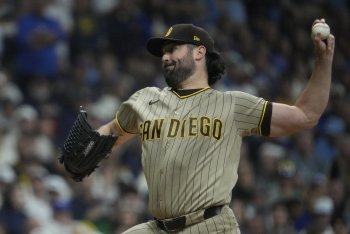 Gotta Get to 42: Padres' Plan for NLDS Game 4 Will Be a Race Against Baseball's Clock